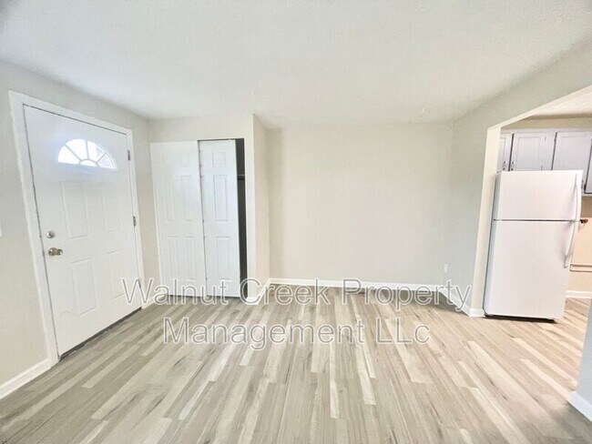 Foto del edificio - 5520 Beavercrest Dr