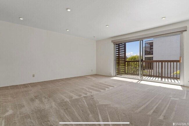 Living Room - 1545 Buchanan St
