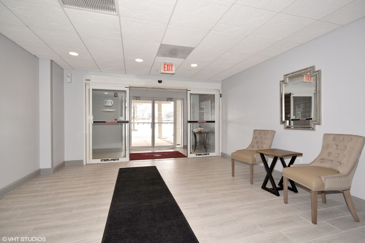 Primary Photo - 2030 St Regis Dr