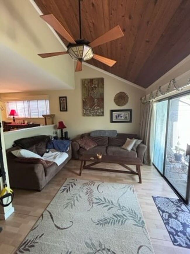 Building Photo - Updated 3BR/2BA Condo in Prime Sebastopol ...