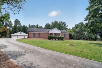 Building Photo - 1799 Jimmy Dodd Rd