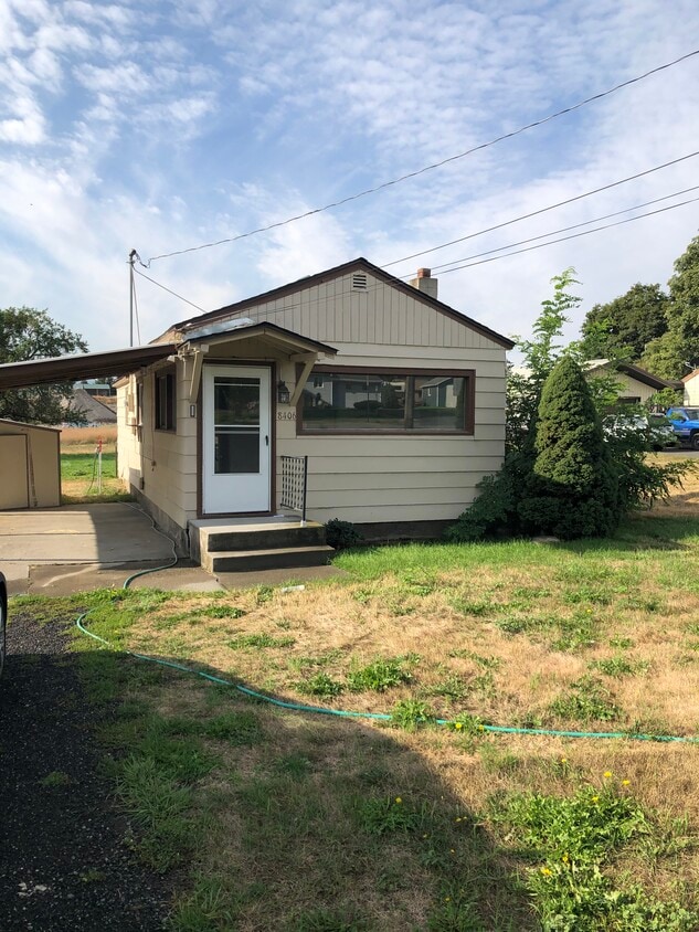 8406 E Upriver Dr, Spokane, WA 99212 House Rental in Spokane, WA