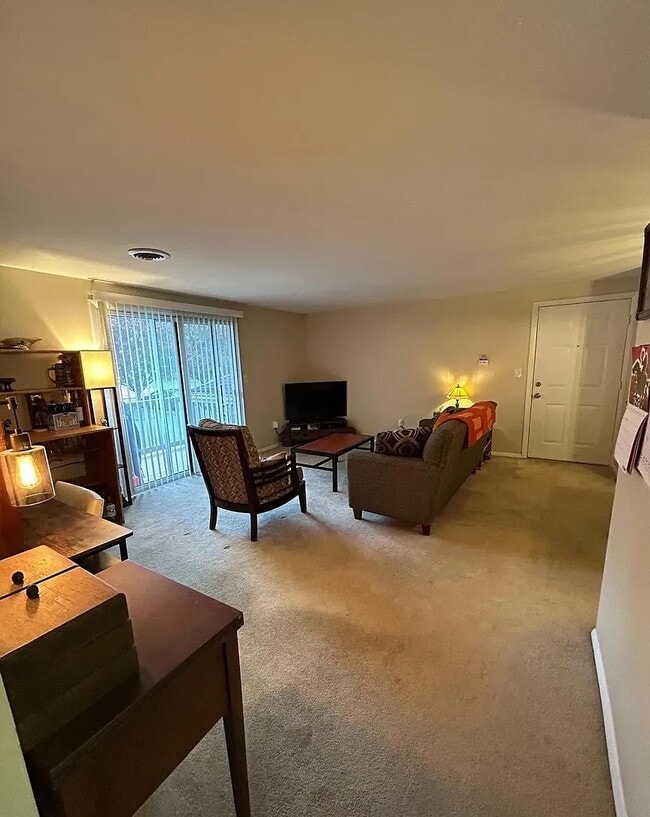 Foto del edificio - 1003 Nanroc Dr