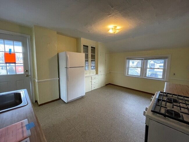 Foto del edificio - SW Side 2 or 3 Bed Upper Unit Duplex