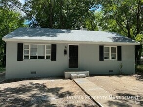 Building Photo - 3906 Lynhaven Ave