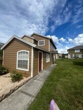 Building Photo - 2531 Fan Palm Dr