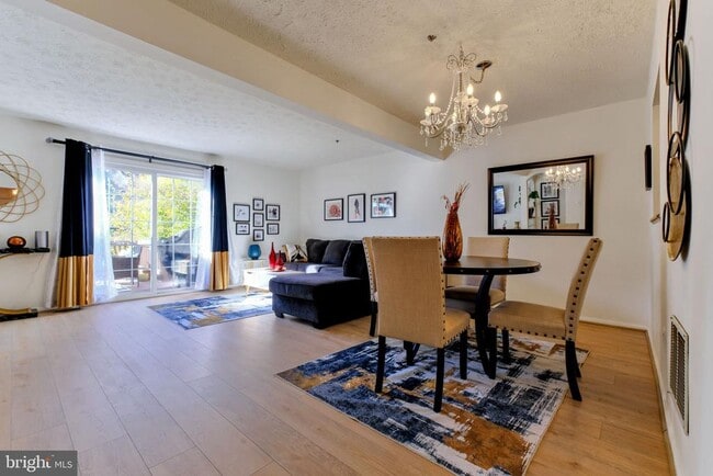 Building Photo - 11433 Hawk Ridge Ct