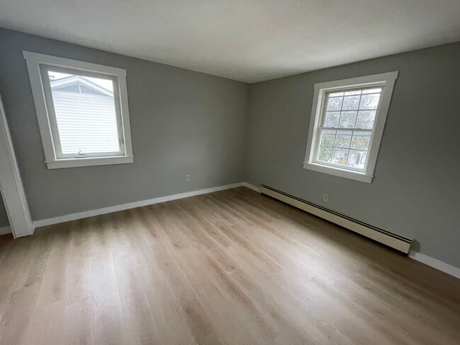 Foto del edificio - 17 Kingsley Ct