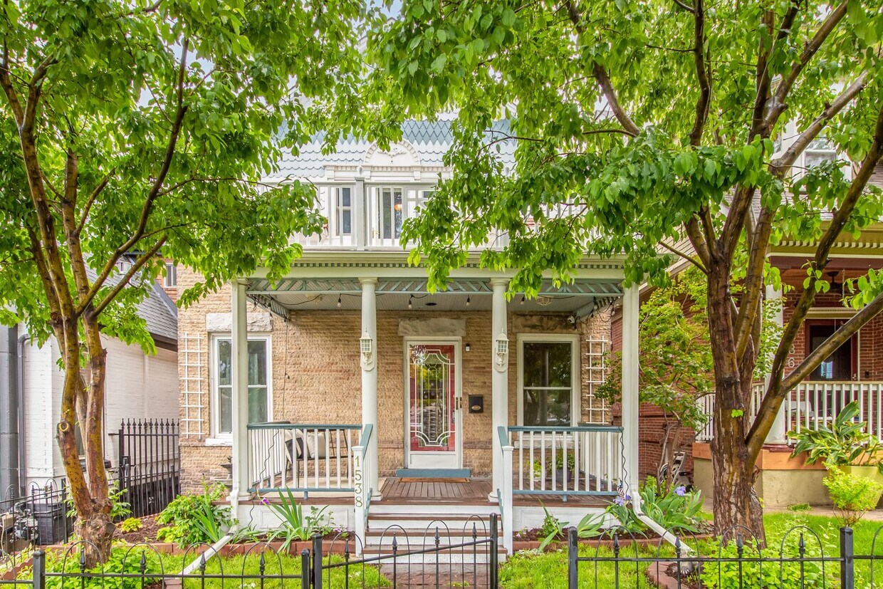 Foto principal - Gorgeous City Park Gem!