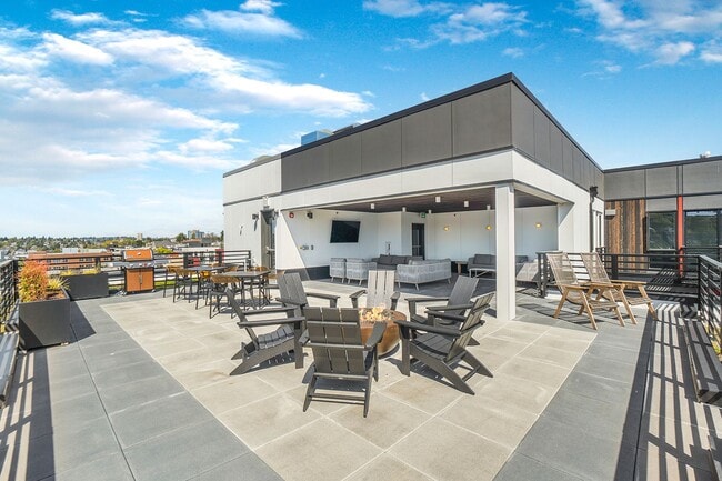 Building Photo - Ondine Eastlake | Studios, 1br & 2br's | N...