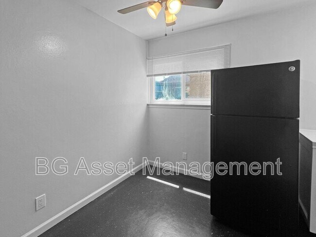 Foto del edificio - 2420 Market Ave