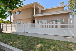 Building Photo - 15419 Valerio St