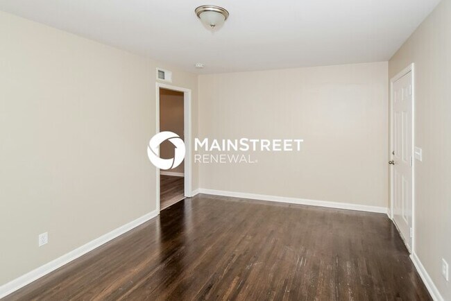 Foto del edificio - 1536 Matt Leonard Dr SW