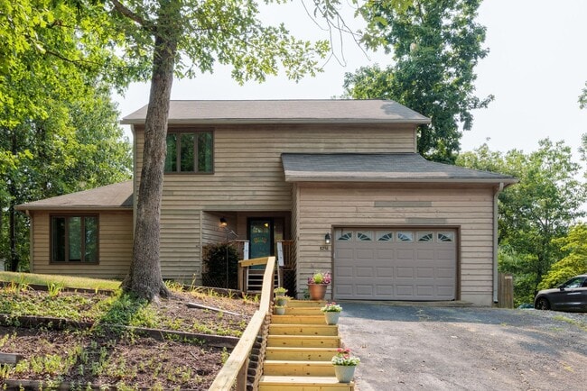 Building Photo - 3 Bedroom Home in Mechanicsville ***Availa...