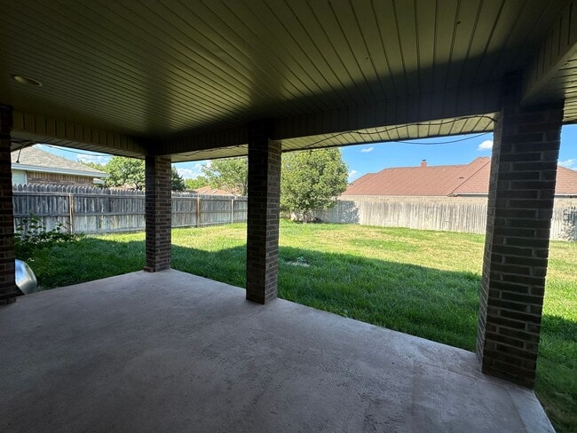 Foto del edificio - Spacious and nicely located on a cul-de-sac street 3 bedroom 2 bathroom home for rent.