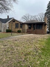 Building Photo - 2813 Ridge Rd
