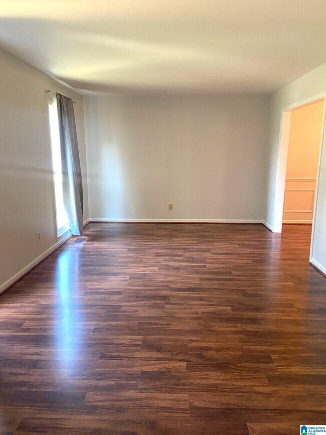 Foto del edificio - 2217 Travis Dr