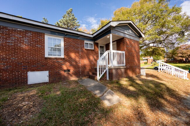 Foto del edificio - 3427 Meredith Ave