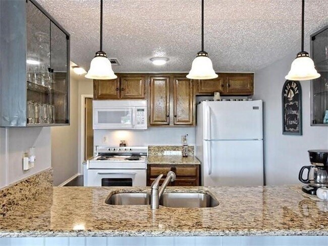 Building Photo - 525 Venture Blvd S