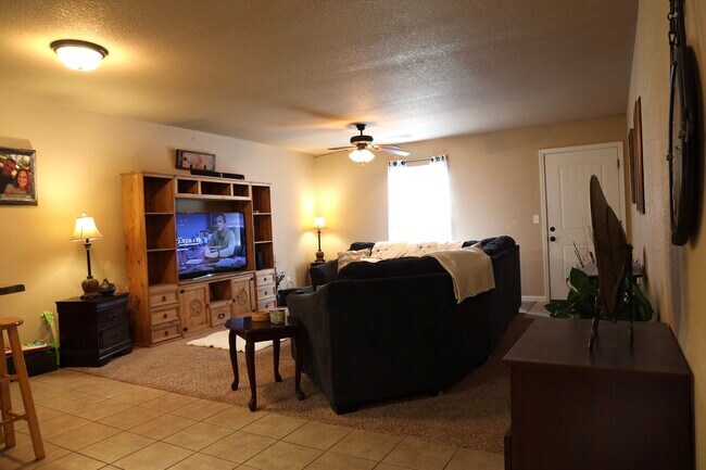 Foto del edificio - 131 Edna St