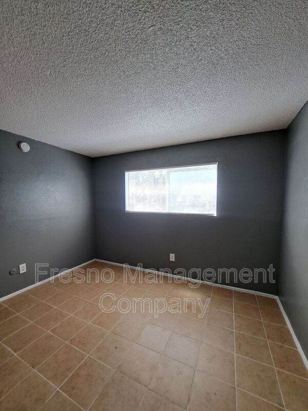 Building Photo - 4082 E Woodward Ave