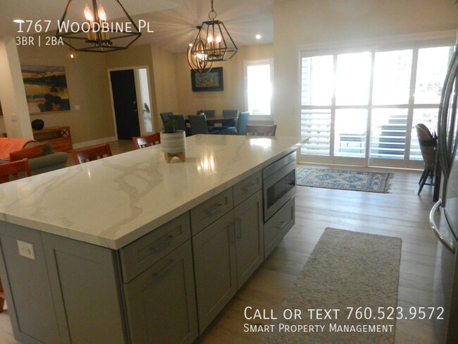 Foto del edificio - 1767 Woodbine Pl