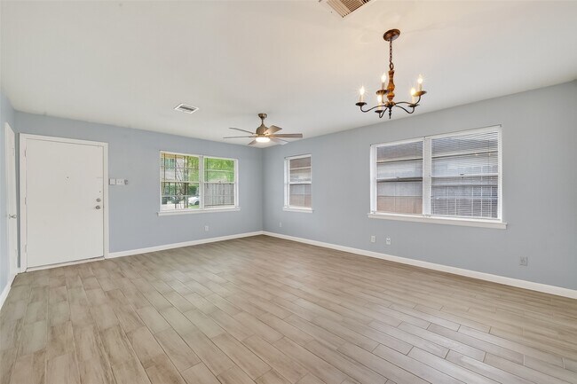 Foto del edificio - 3428 Bradford St