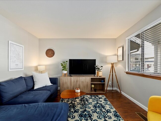Foto del edificio - 1445 E Carter Ln