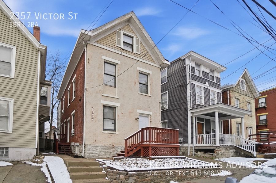 Photo - 2357 Victor St-