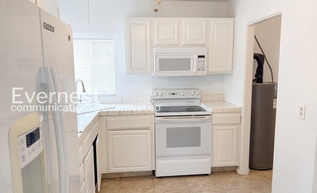 Building Photo - 61 N Hobson