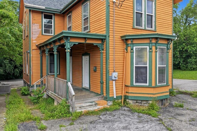 Foto del edificio - 5109 Montgomery Rd