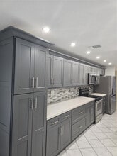 Building Photo - 8236 9th Ct