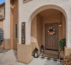 Building Photo - 6180 Ingleston Dr