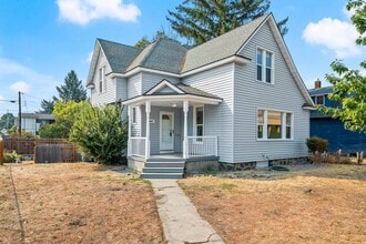 Building Photo - 801 W Spofford Ave