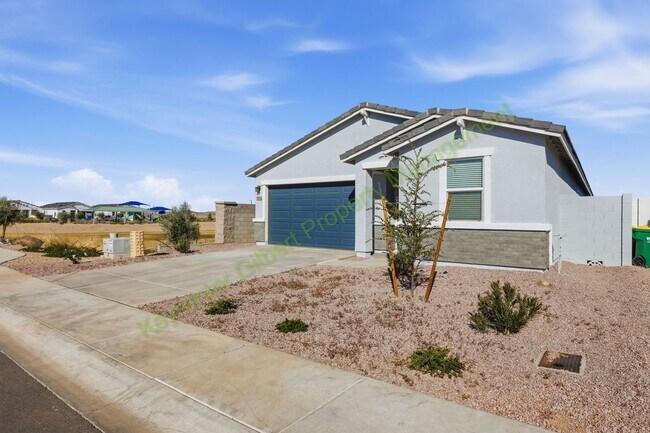 Foto del edificio - Brand New Never-Lived-In Home in San Tan Valley – Modern Comfort Meets Fresh Start