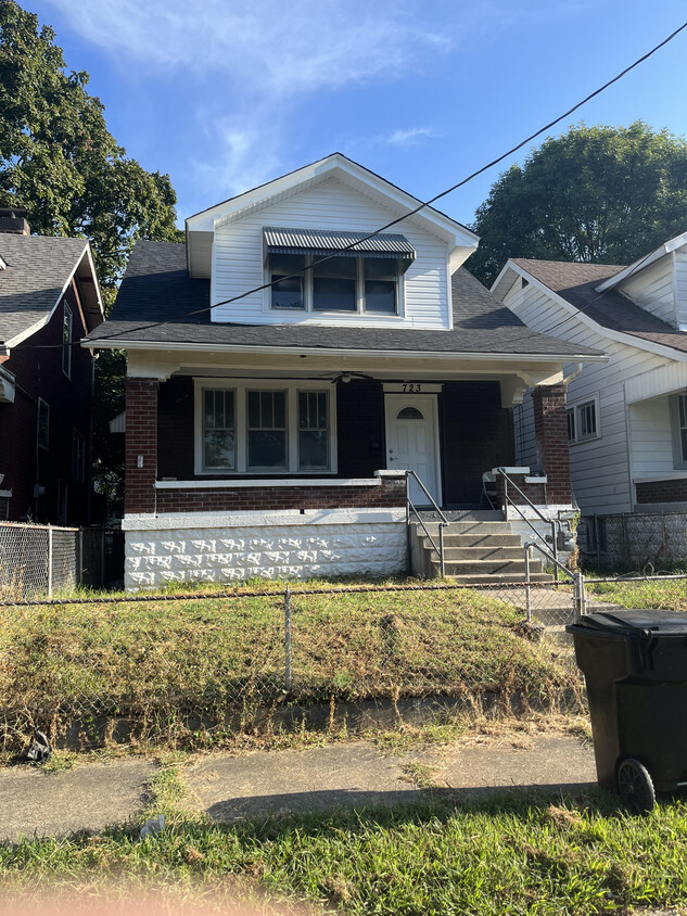 Primary Photo - 723 Heywood Ave