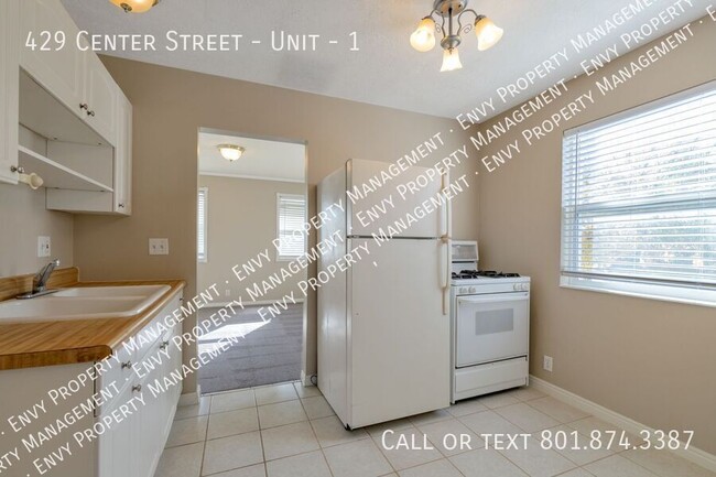 Building Photo - Perfect Pet Friendly 1 bed - 1 bath Unit i...