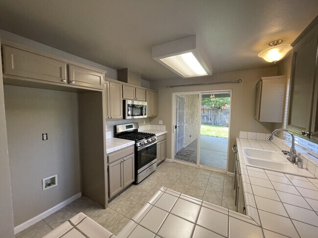 Foto del edificio - 3079 Boulder Dr