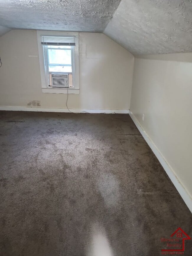 Foto del edificio - 1364 Crescent Dr