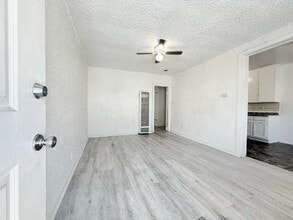Building Photo - 8508 1/4 San Pedro Street