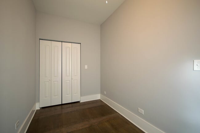 Building Photo - 2117 W 18th St