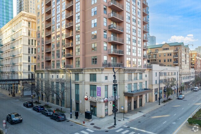 Foto del edificio - State Place Tower and Shops at State Place