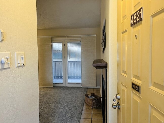 Building Photo - 1304 Harwell Dr