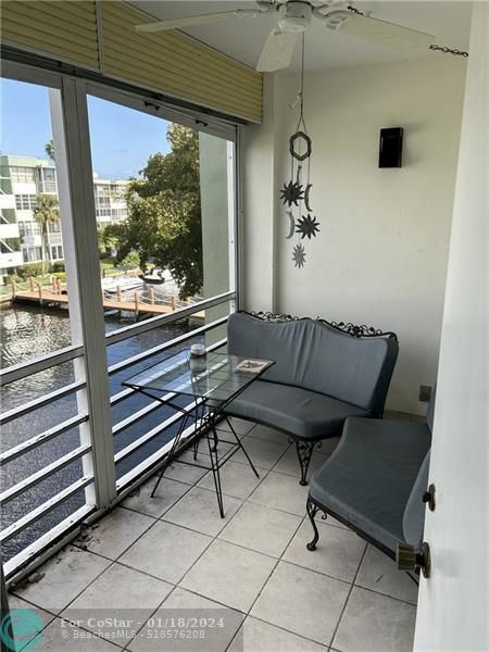 Foto del edificio - 2761 Taft St