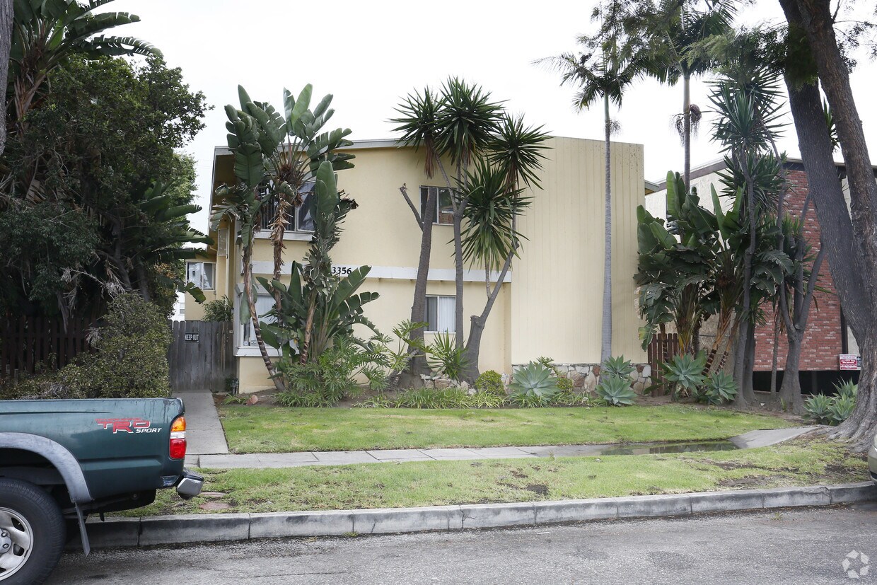Primary Photo - 3356 Mentone Ave
