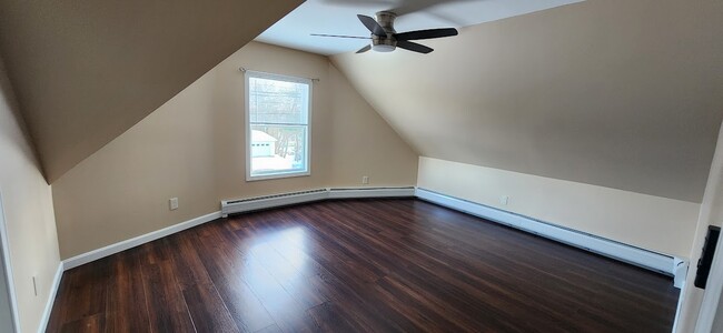 Dormitorio principal - 142 College Ave