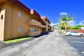 Primary Photo - 9952 N Kendall Dr