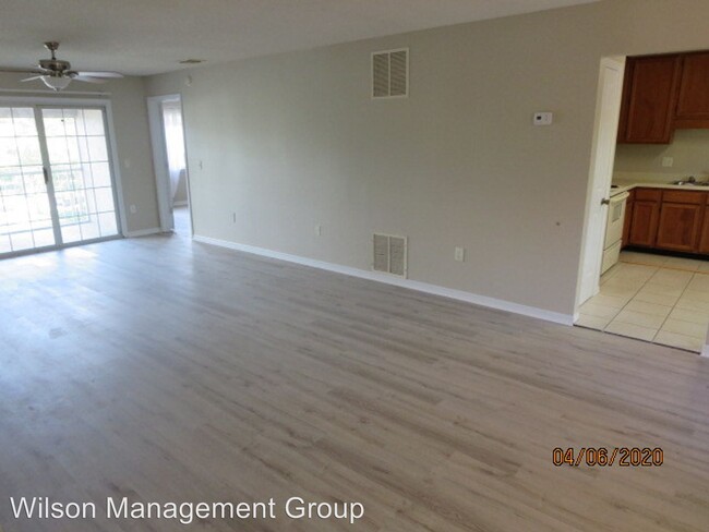Building Photo - 2 br, 2.5 bath House - 5306 Clubside Drive