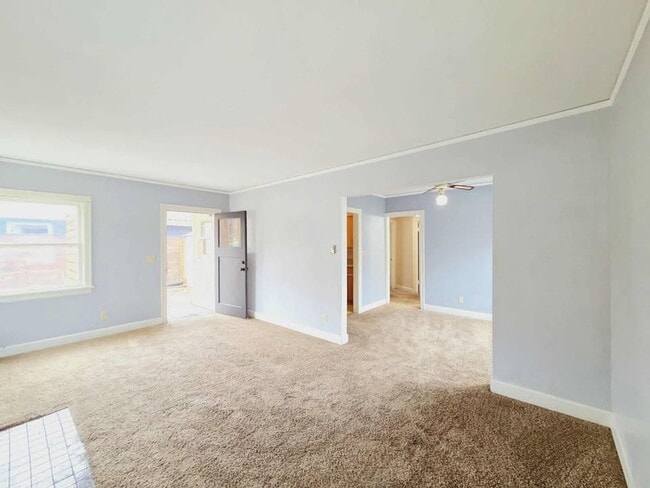 Building Photo - Charming 3 Bedroom, 2 Bath House For Rent!!