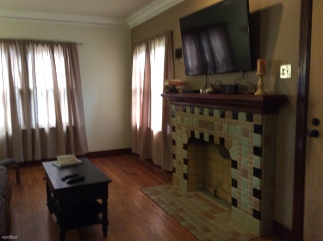 Building Photo - 3 br, 2 bath House - 2109 N Gatewood Ave